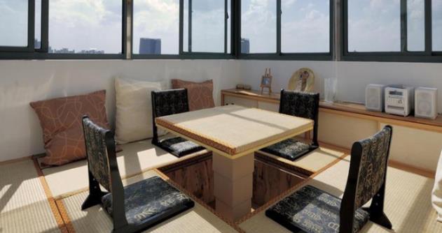 青岛旧房阳台改造成阳光房，让诗意和远方就在家里